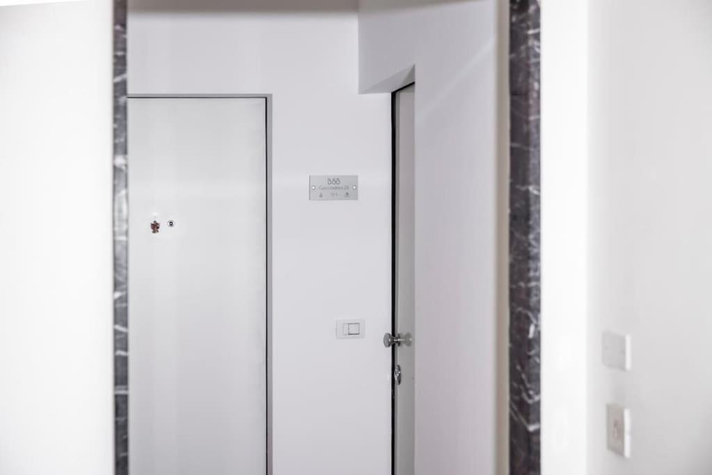 B&B Gocciadoro 26 Nuovo, Climatizzato, Zona Ospedale, Posto Auto トレント エクステリア 写真