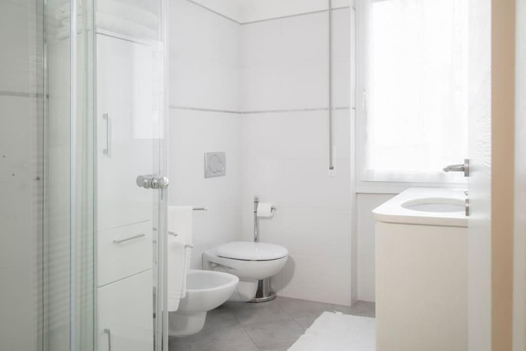 B&B Gocciadoro 26 Nuovo, Climatizzato, Zona Ospedale, Posto Auto トレント エクステリア 写真